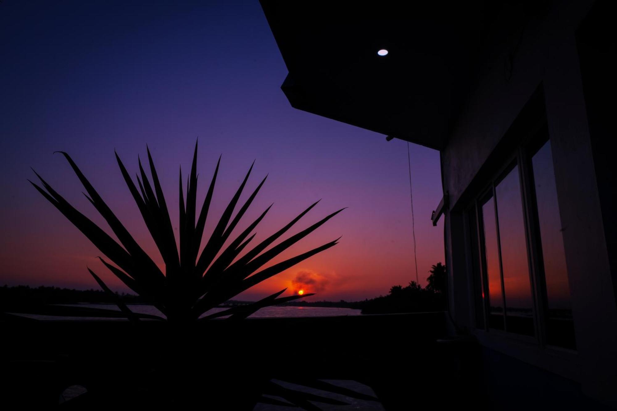 Victoria'S River View Resort Пондичерри Экстерьер фото