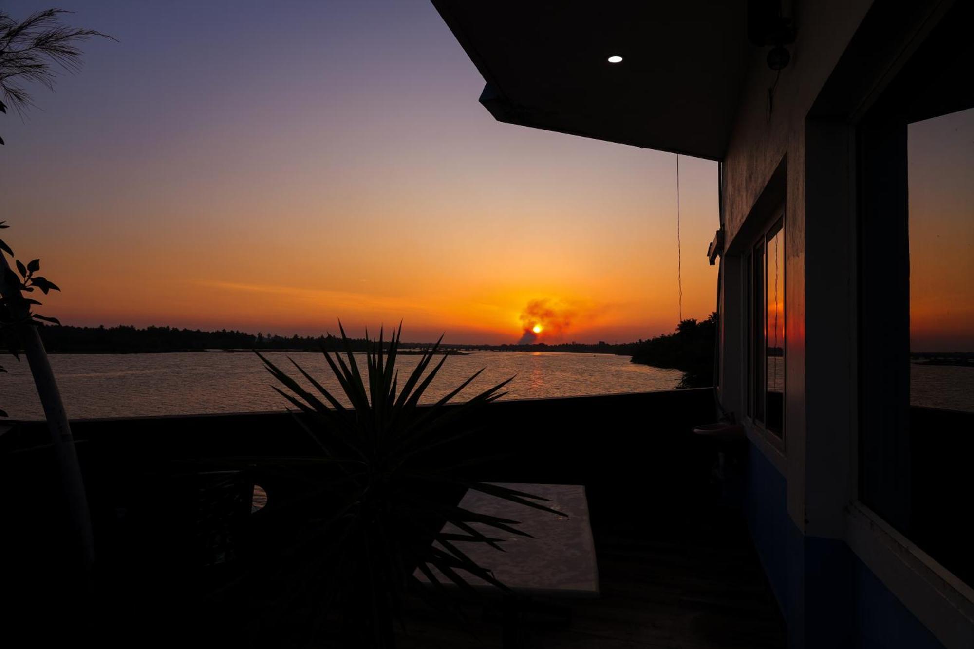 Victoria'S River View Resort Пондичерри Экстерьер фото