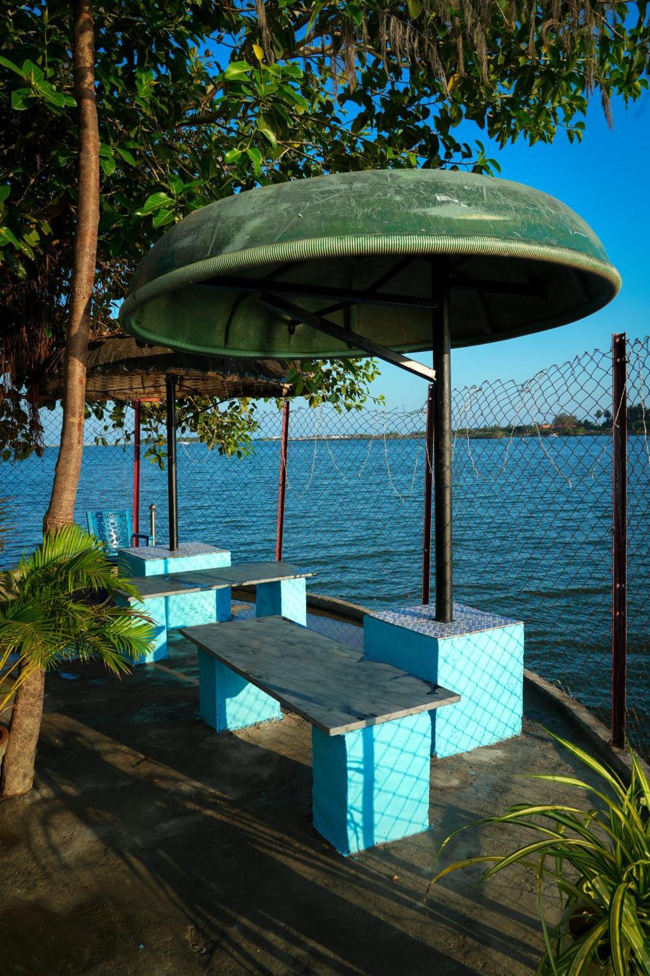 Victoria'S River View Resort Пондичерри Экстерьер фото