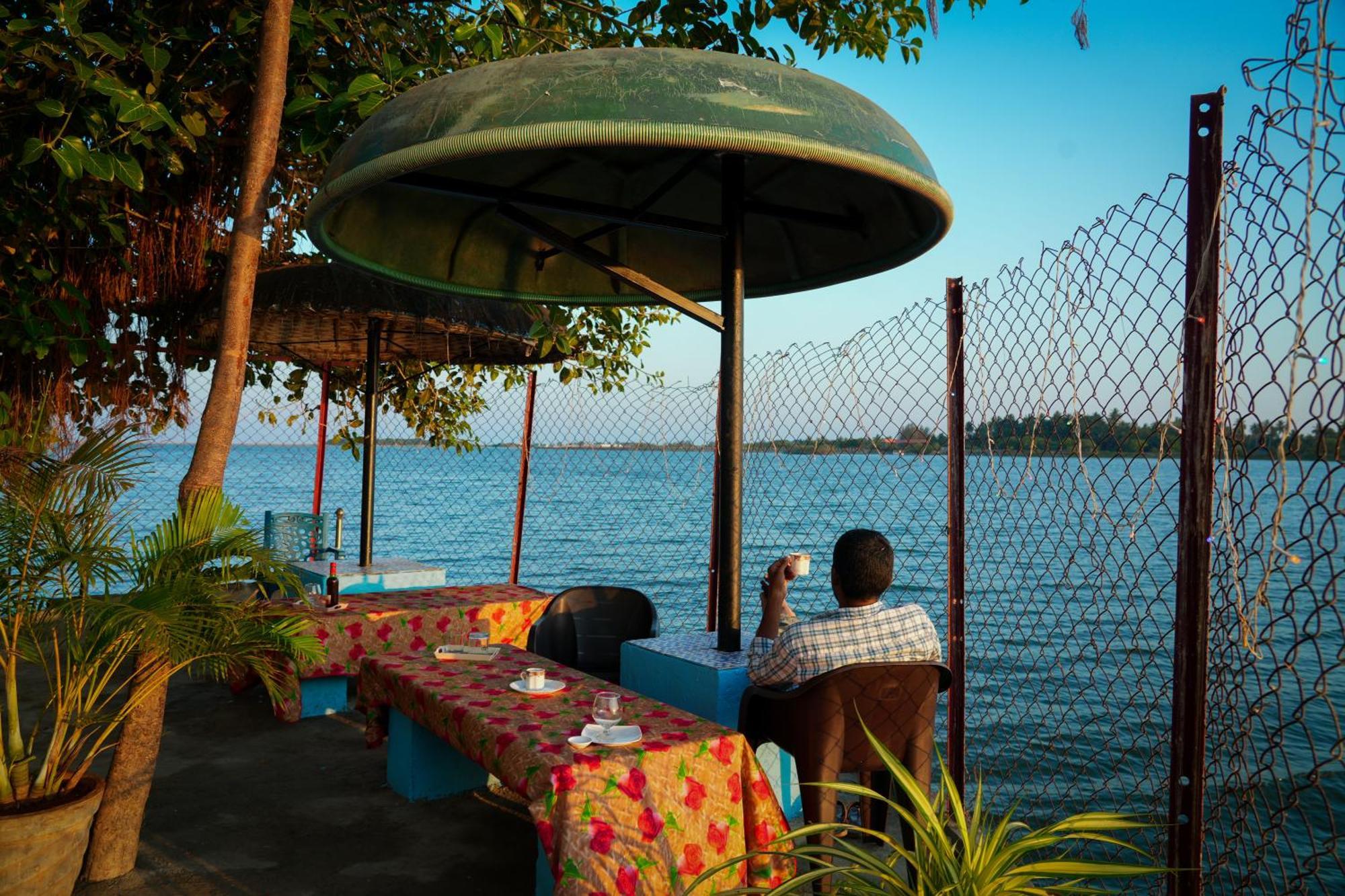 Victoria'S River View Resort Пондичерри Экстерьер фото