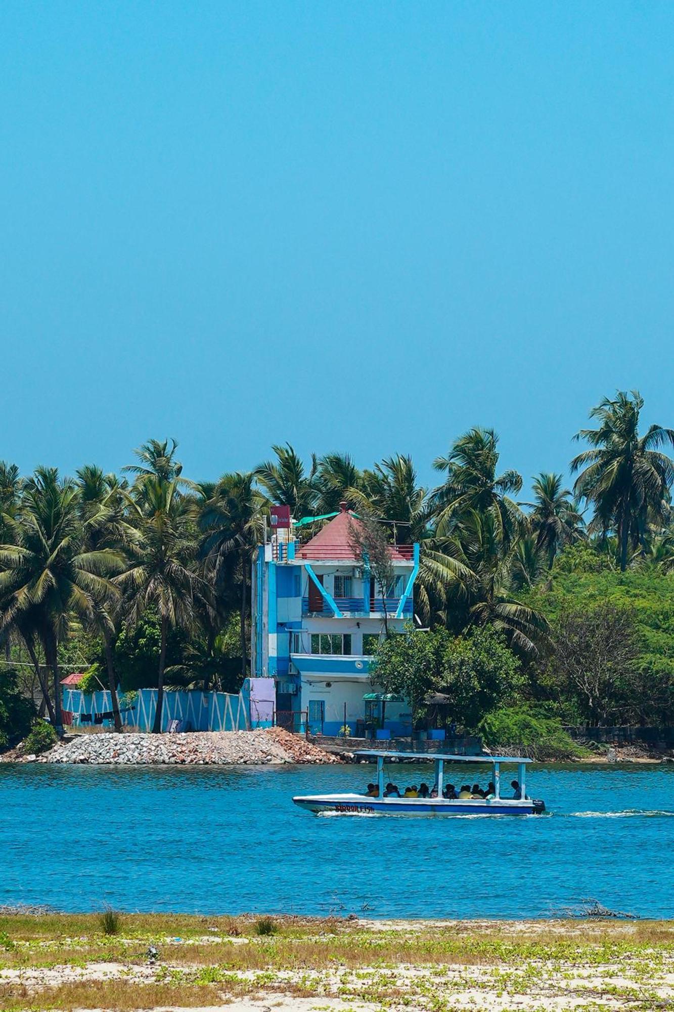 Victoria'S River View Resort Пондичерри Экстерьер фото