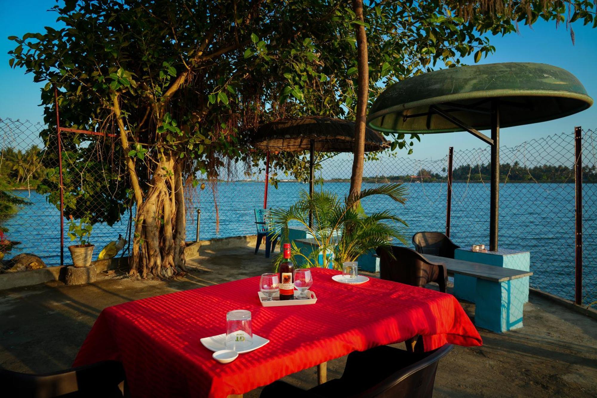 Victoria'S River View Resort Пондичерри Экстерьер фото
